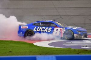 Kyle Busch Does The Winners Burnout